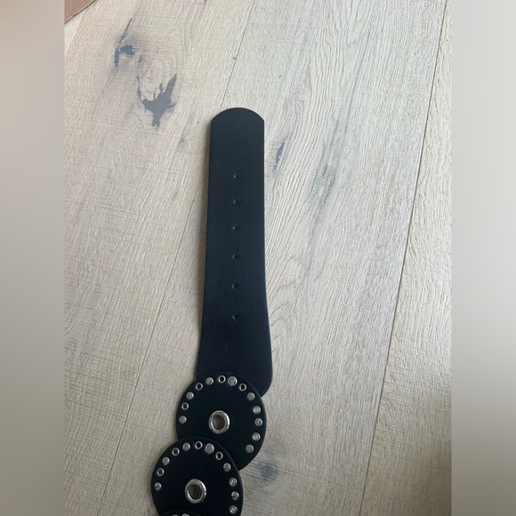 Belt with silver studs - Picture 6 of 6